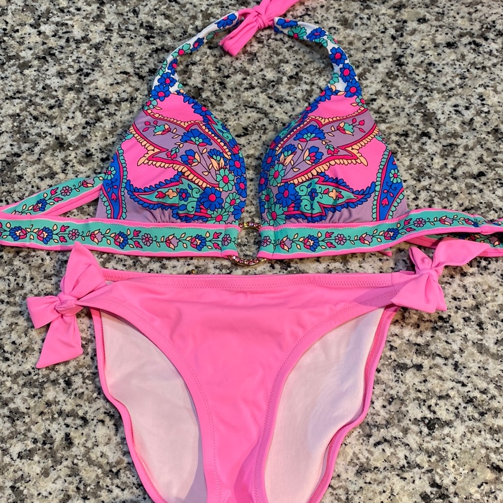 Victoria secret swimsuit set size small